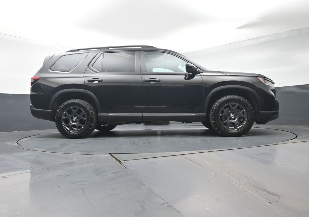 Certified 2023 Honda Pilot TrailSport image 36