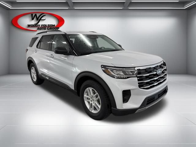 New 2026 Ford Explorer Active RWD image 3