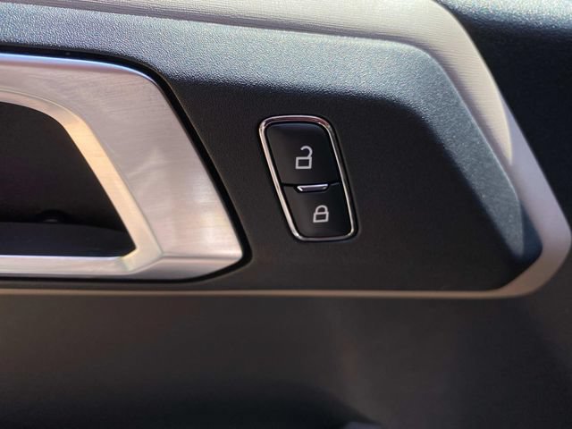 Used 2023 Ford Bronco Wildtrak AWD/4WD image 14
