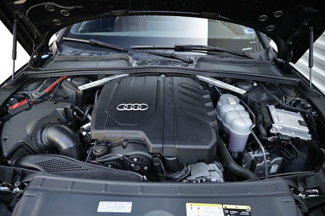 Used 2023 Audi A4 2.0T Premium w/ Convenience Package image 29
