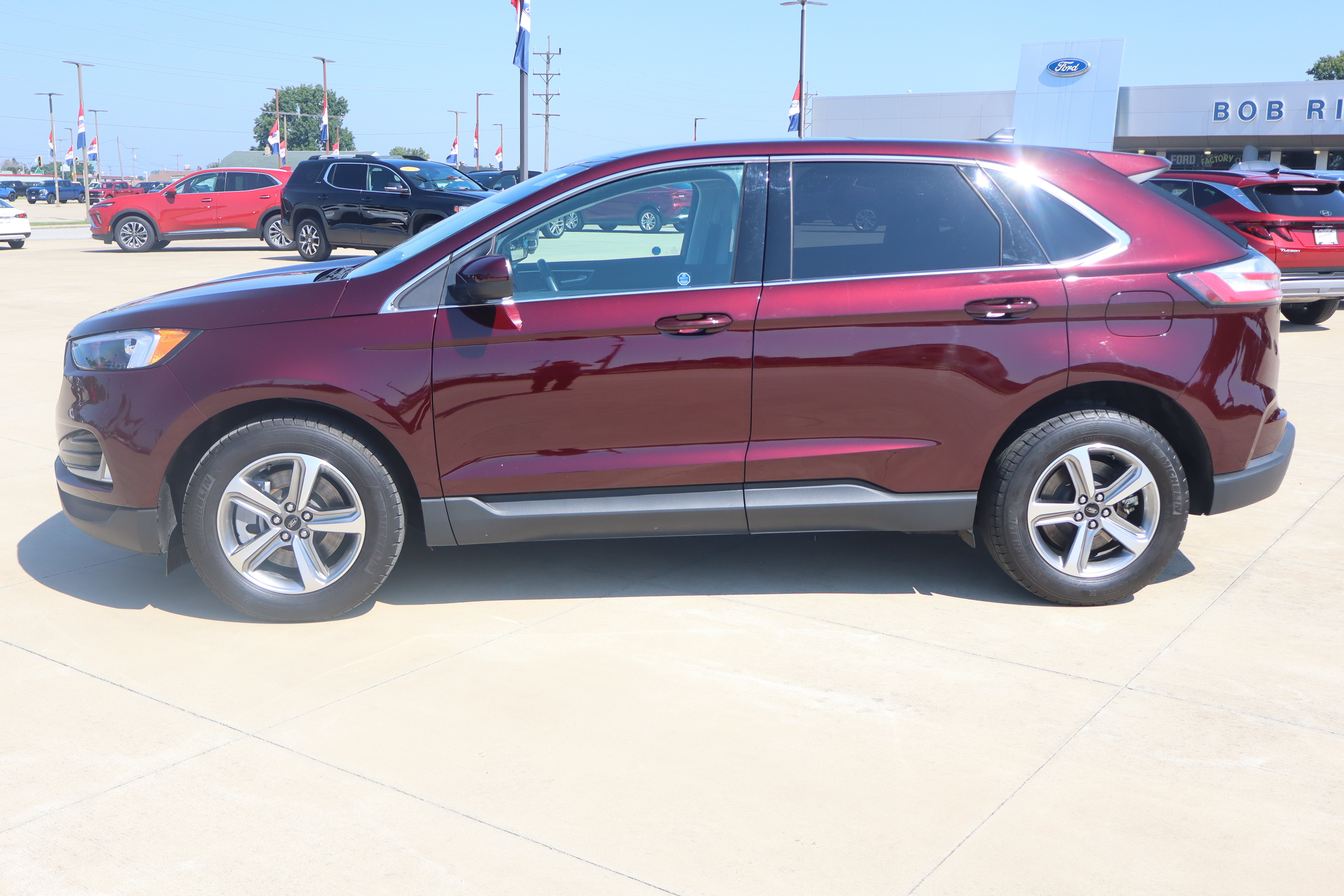 Used 2024 Ford Edge SEL w/ Convenience Package AWD/4WD image 9