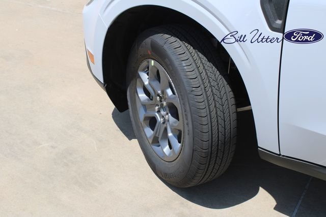 New 2026 Ford Maverick XLT w/ XLT Luxury Package FWD image 5