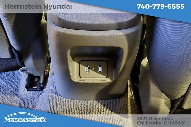 Used 2024 Hyundai Elantra SEL image 12