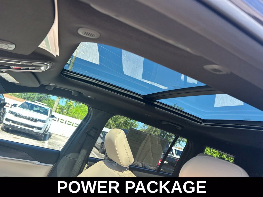Certified 2025 Jeep Grand Cherokee L Limited w/ Luxury Tech Group II AWD/4WD image 11