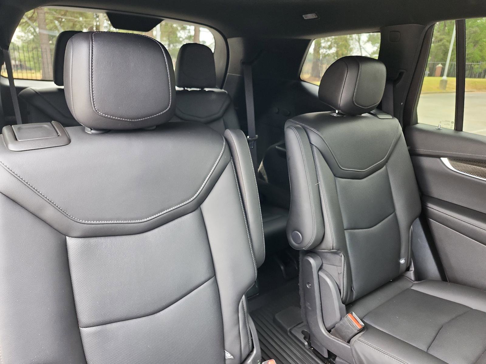 Used 2022 Cadillac XT6 Sport w/ Technology Package image 10