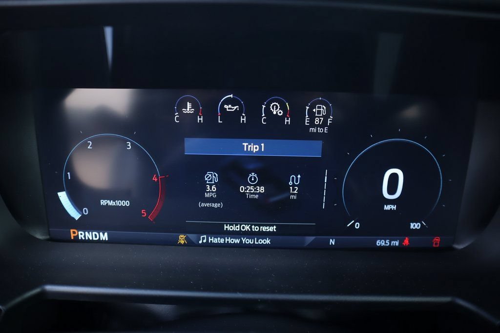 New 2026 Ford F250 XLT w/ XLT Premium Package AWD/4WD image 4