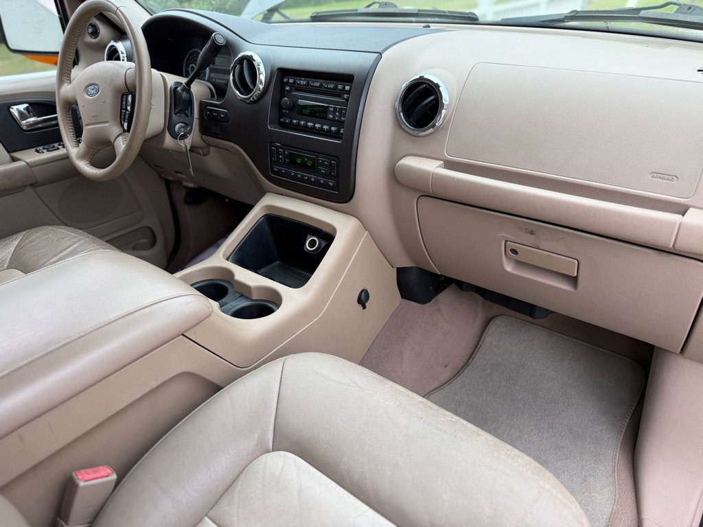 Used 2005 Ford Expedition Eddie Bauer RWD image 12
