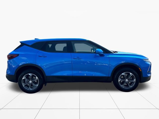 Used 2025 Chevrolet Blazer LT FWD image 7