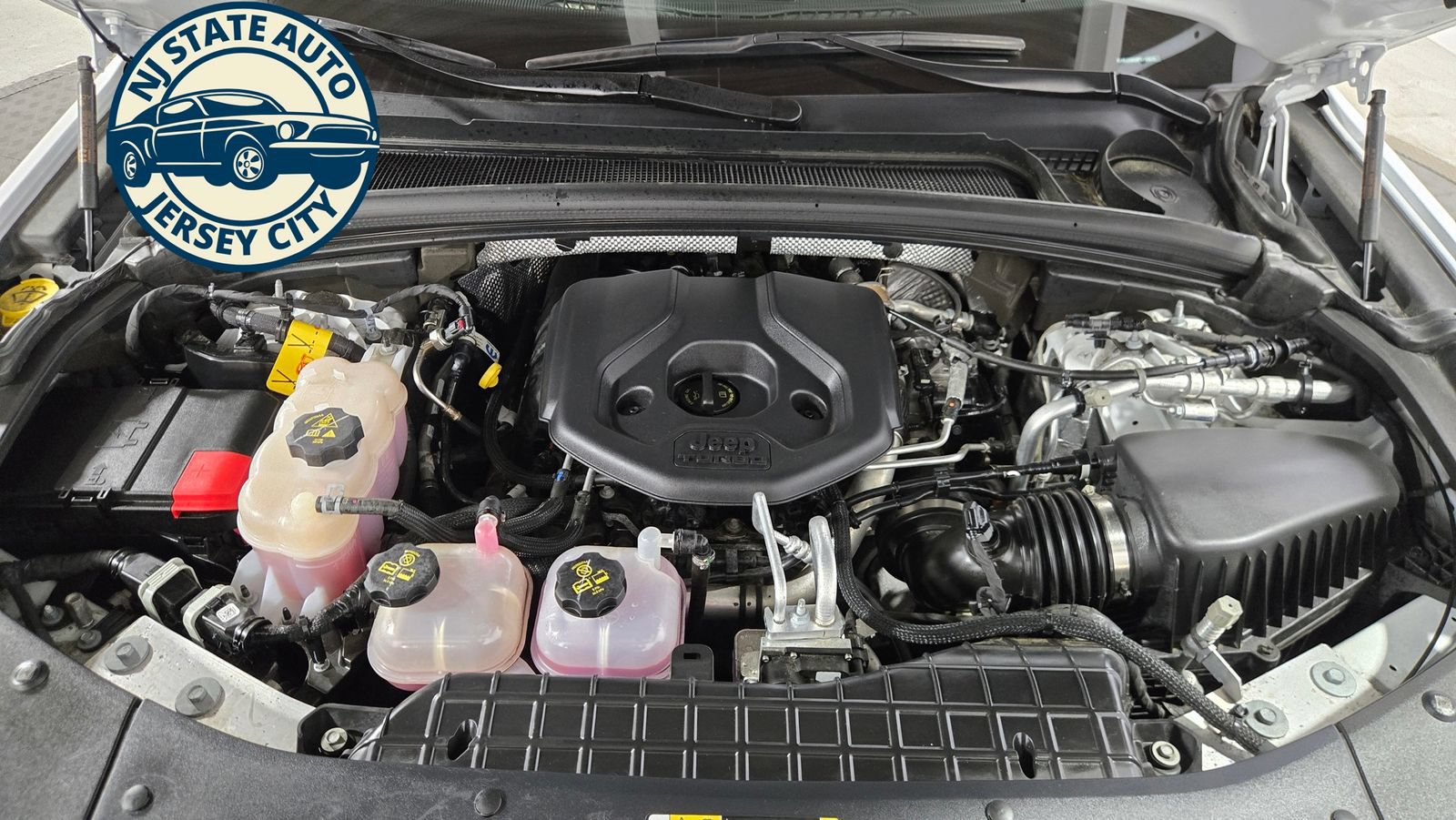 Used 2023 Jeep Grand Cherokee 4WD 4xe image 42
