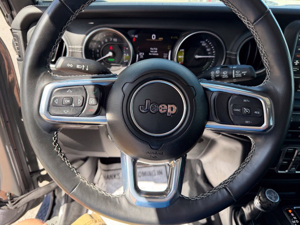 Used 2023 Jeep Wrangler Unlimited Sahara w/ Cold Weather Group AWD/4WD image 24
