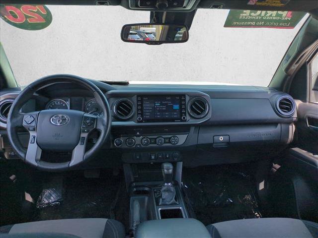Certified 2020 Toyota Tacoma TRD Off-Road AWD/4WD image 16