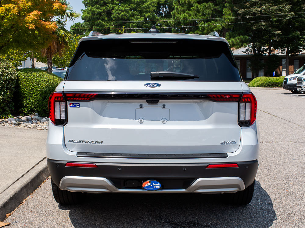 Used 2026 Ford Explorer Platinum w/ LUX Leather Package AWD/4WD image 4