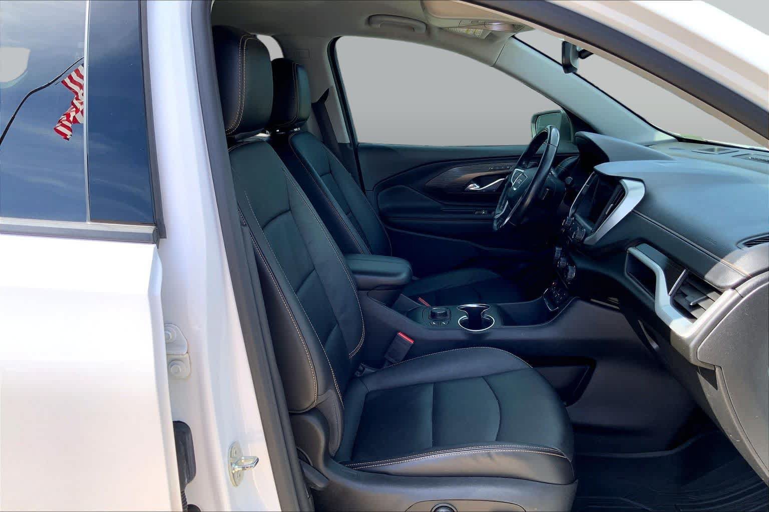 Used 2021 GMC Terrain SLT w/ Elevation Edition FWD image 9