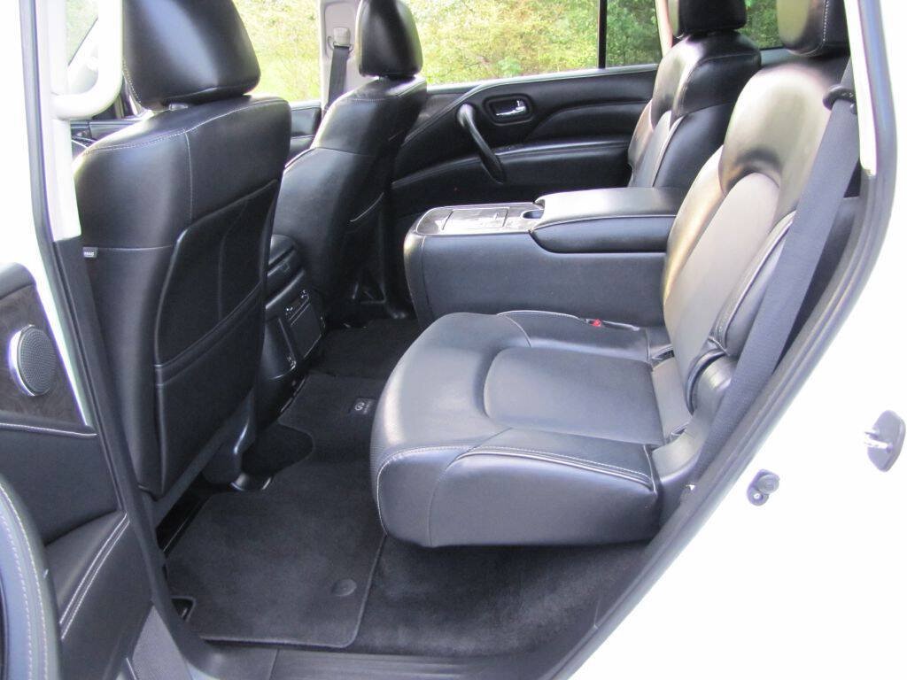 Used 2023 INFINITI QX80 Luxe w/ Cargo Package AWD/4WD image 16