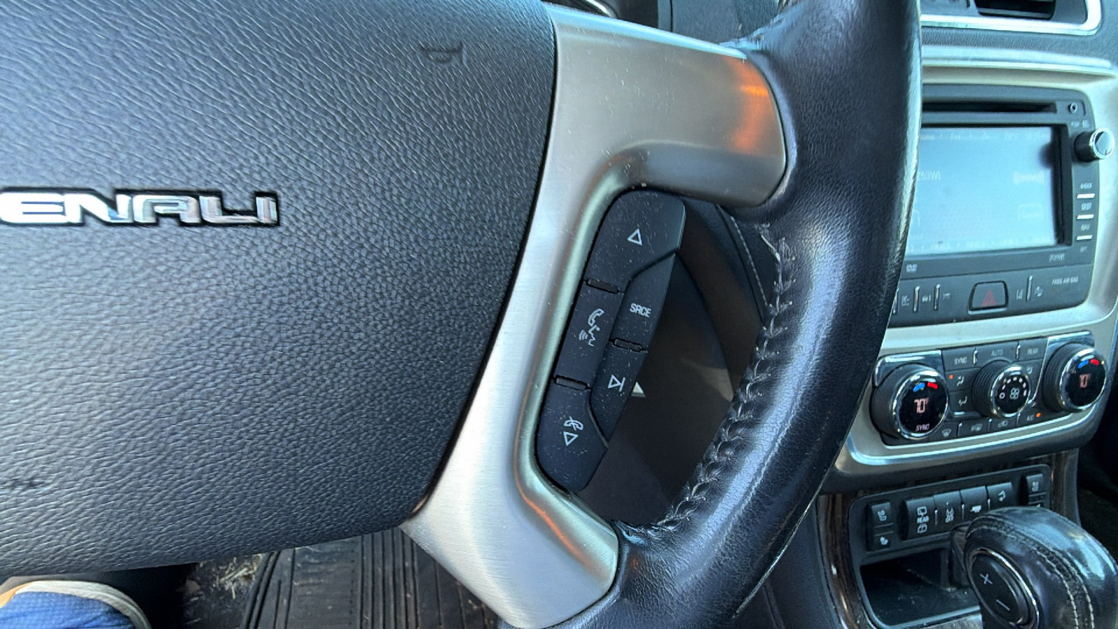 Used 2016 GMC Acadia Denali AWD/4WD image 30