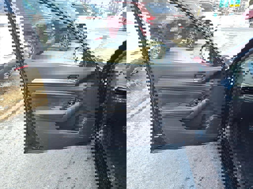 Certified 2023 Nissan Altima 2.5 SV w/ SV Premium Package image 15