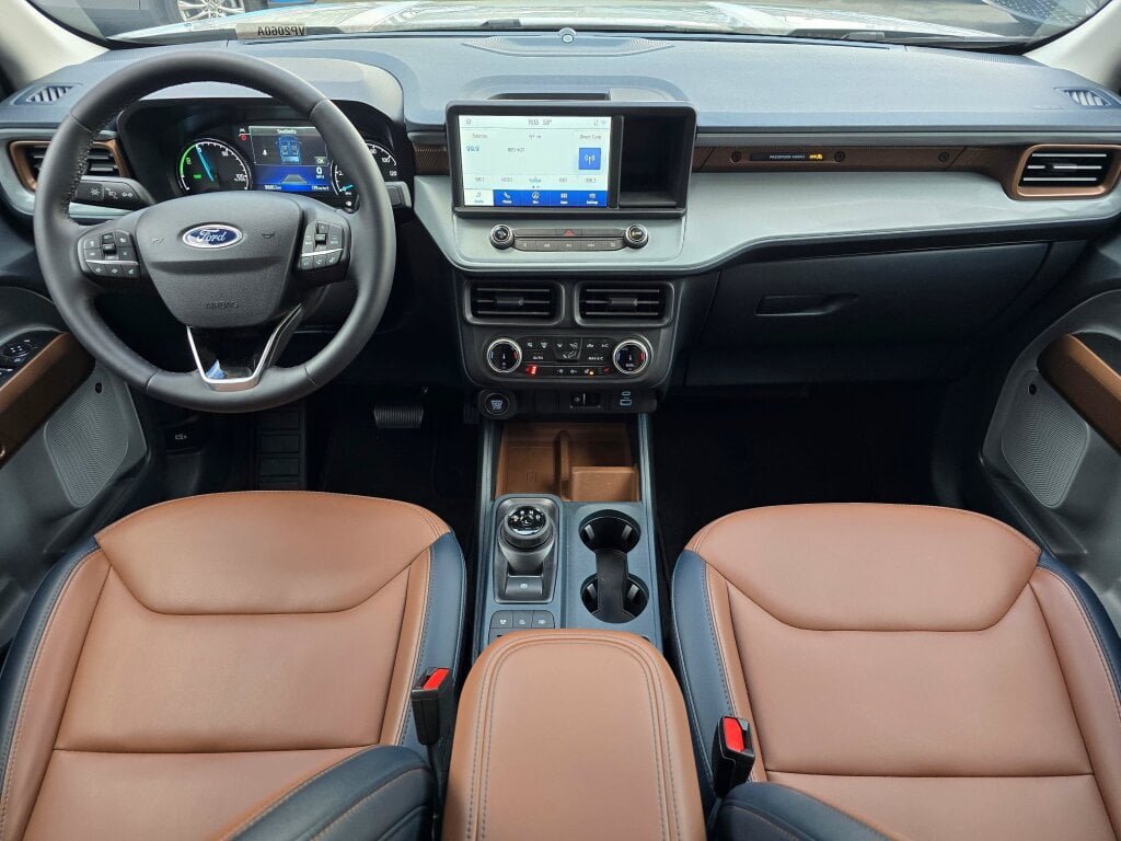 Used 2024 Ford Maverick Lariat FWD image 20