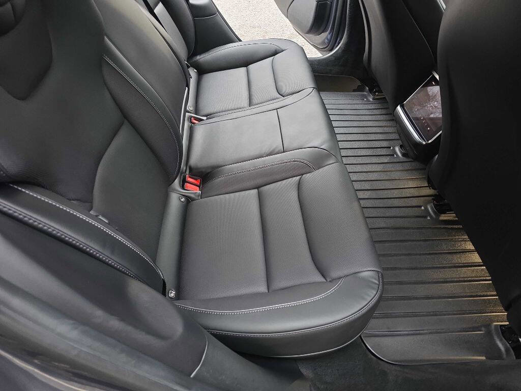 Used 2021 Tesla Model S Plaid image 17