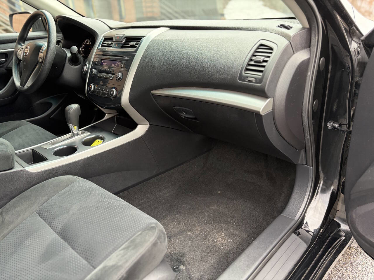 Used 2015 Nissan Altima 2.5 S w/ Power Driver Seat Package FWD image 10