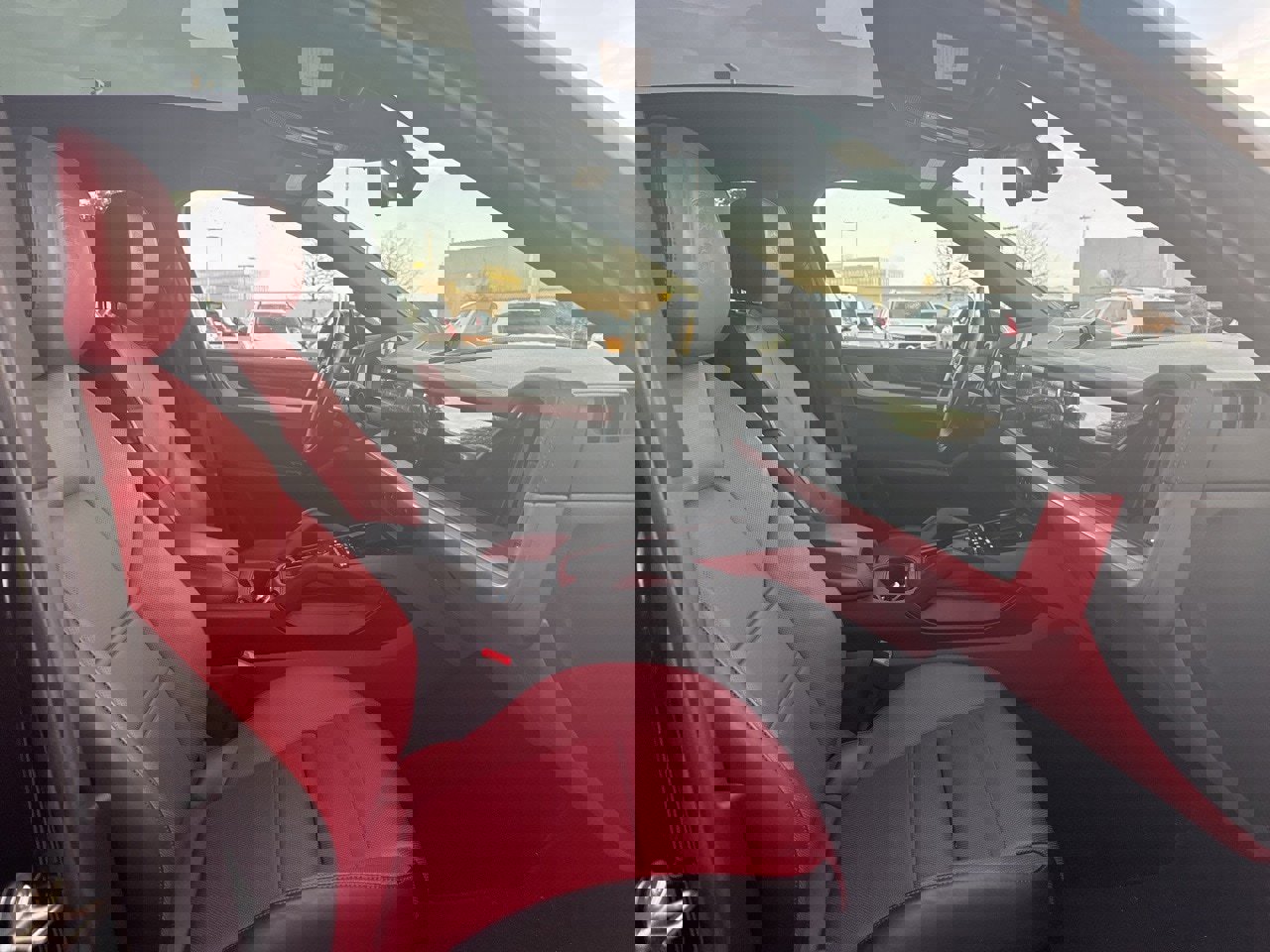 Used 2024 Porsche Cayenne Coupe image 9