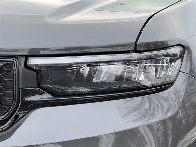 New 2025 Jeep Grand Cherokee Altitude image 38