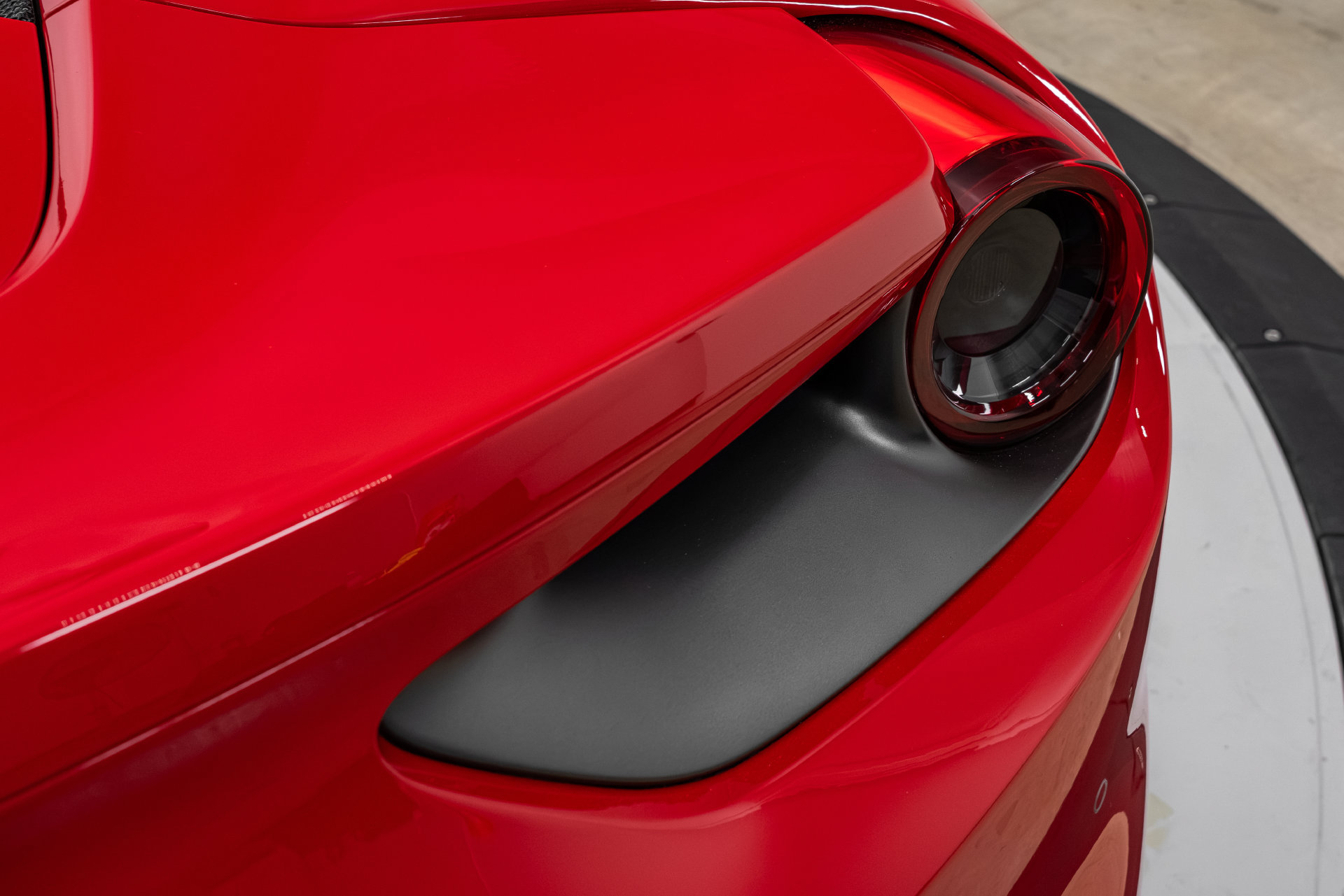 Certified 2018 Ferrari 488 Spider RWD image 48