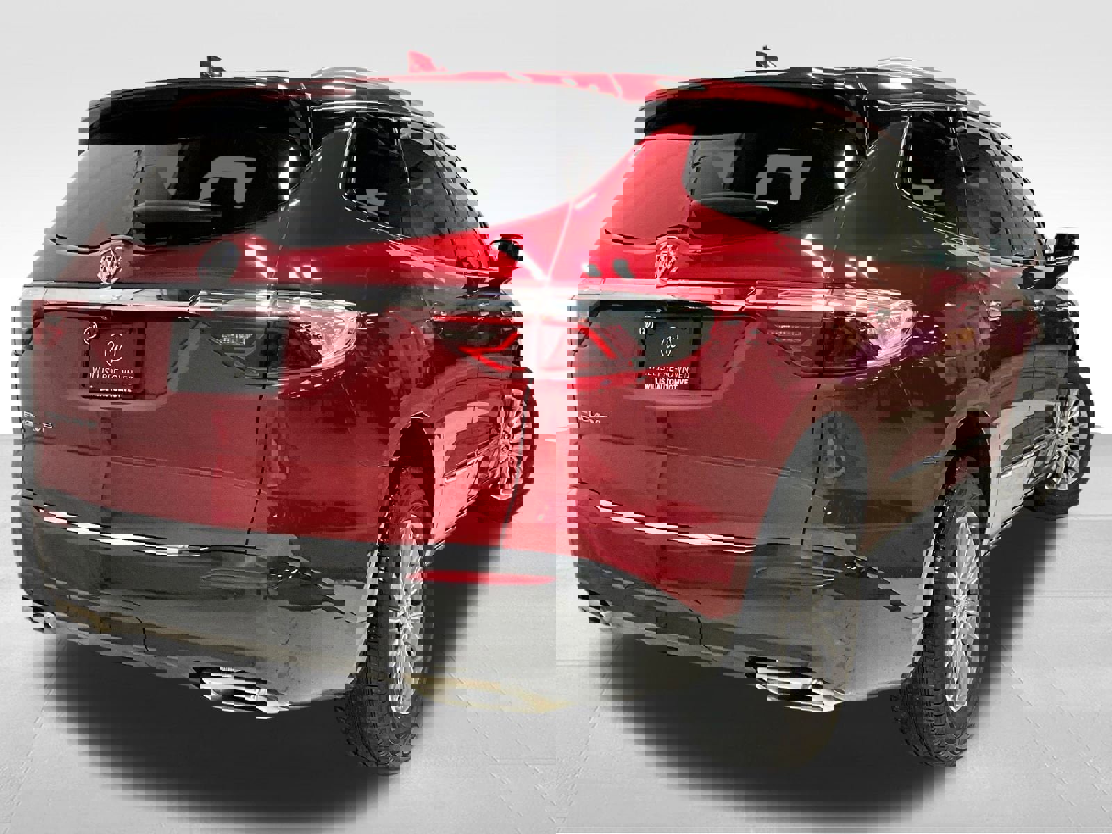 Used 2024 Buick Enclave Essence image 5