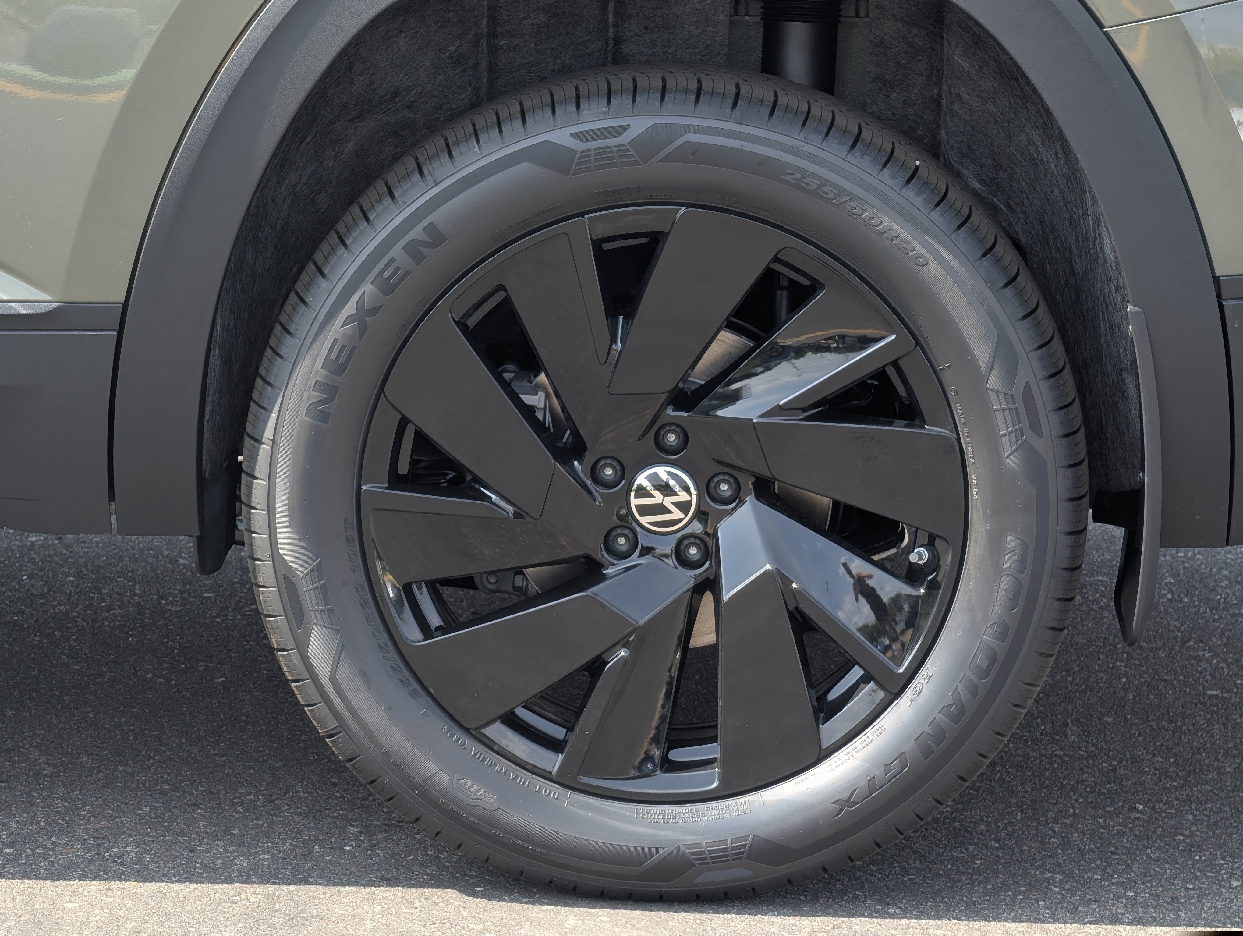New 2026 Volkswagen Atlas SE AWD/4WD image 3