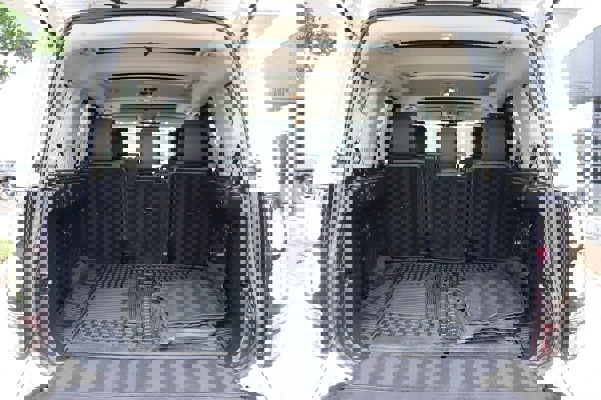 Used 2016 Land Rover LR4 HSE LUX image 51