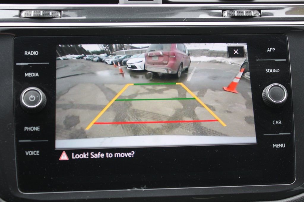 Used 2024 Volkswagen Tiguan SE image 26