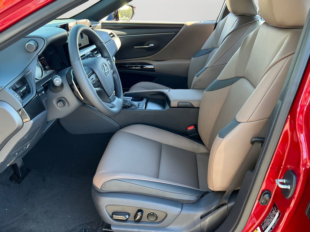 New 2025 Lexus ES 300h w/ Premium Package image 12