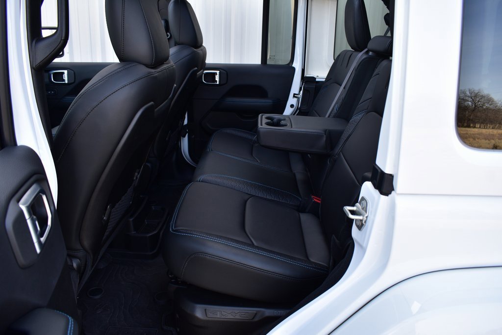 Used 2024 Jeep Wrangler High Altitude image 23