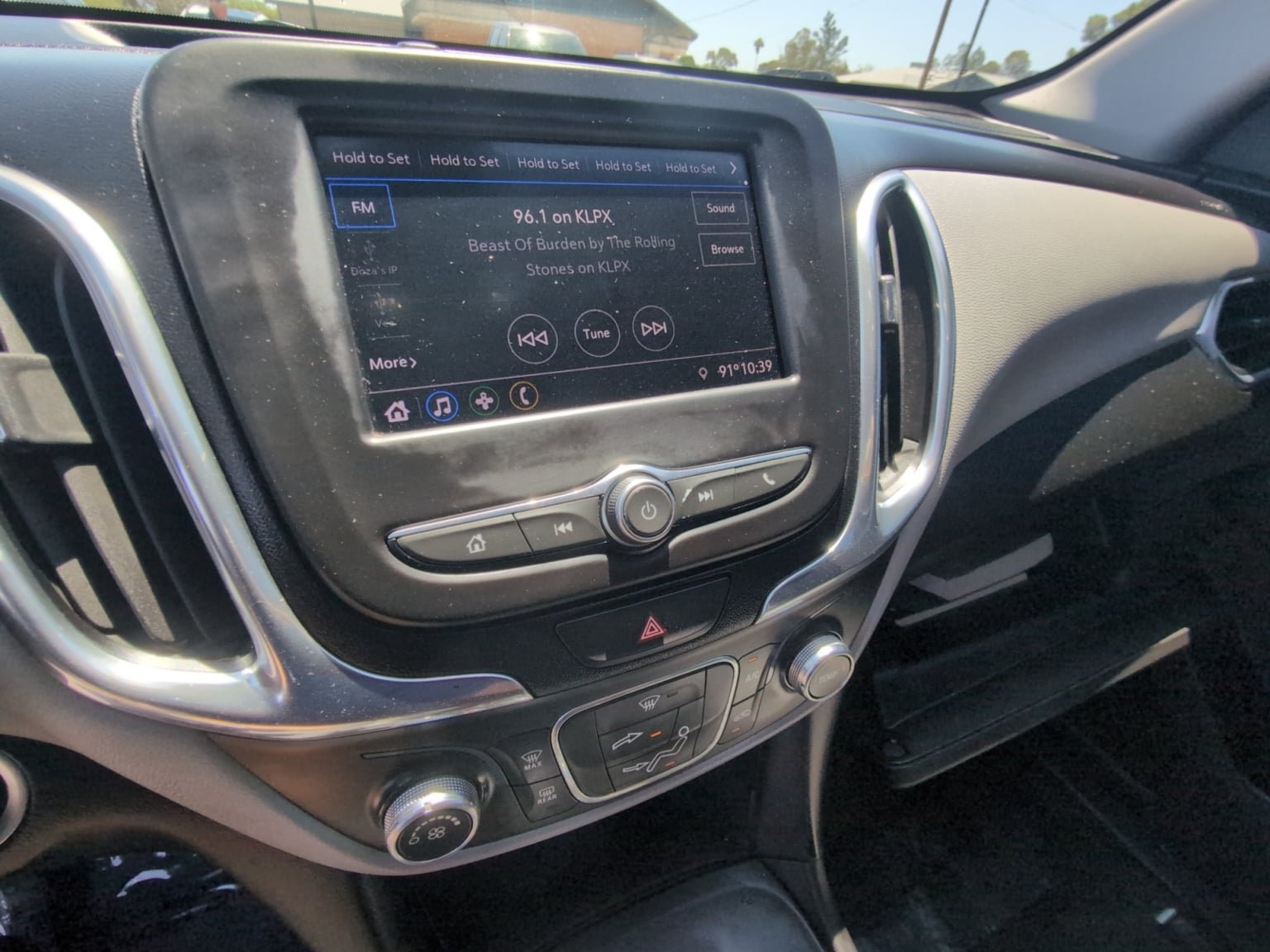 Used 2020 Chevrolet Equinox LS w/ LS Convenience Package FWD image 24