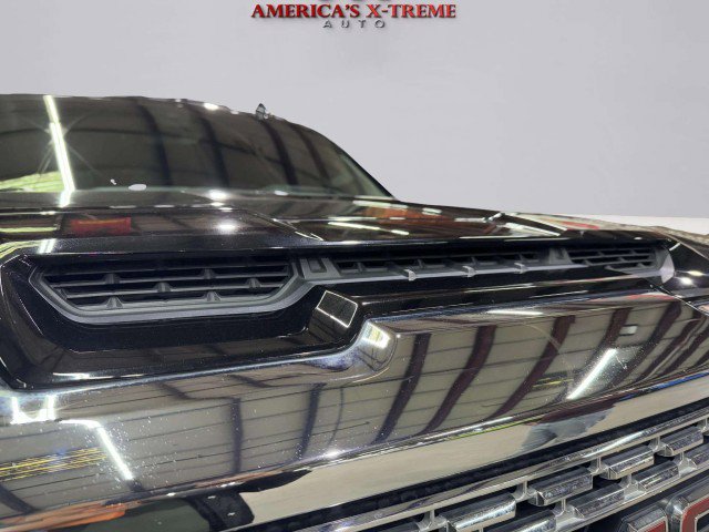 Used 2022 GMC Sierra 2500 Denali w/ Denali Black Diamond Edition image 19