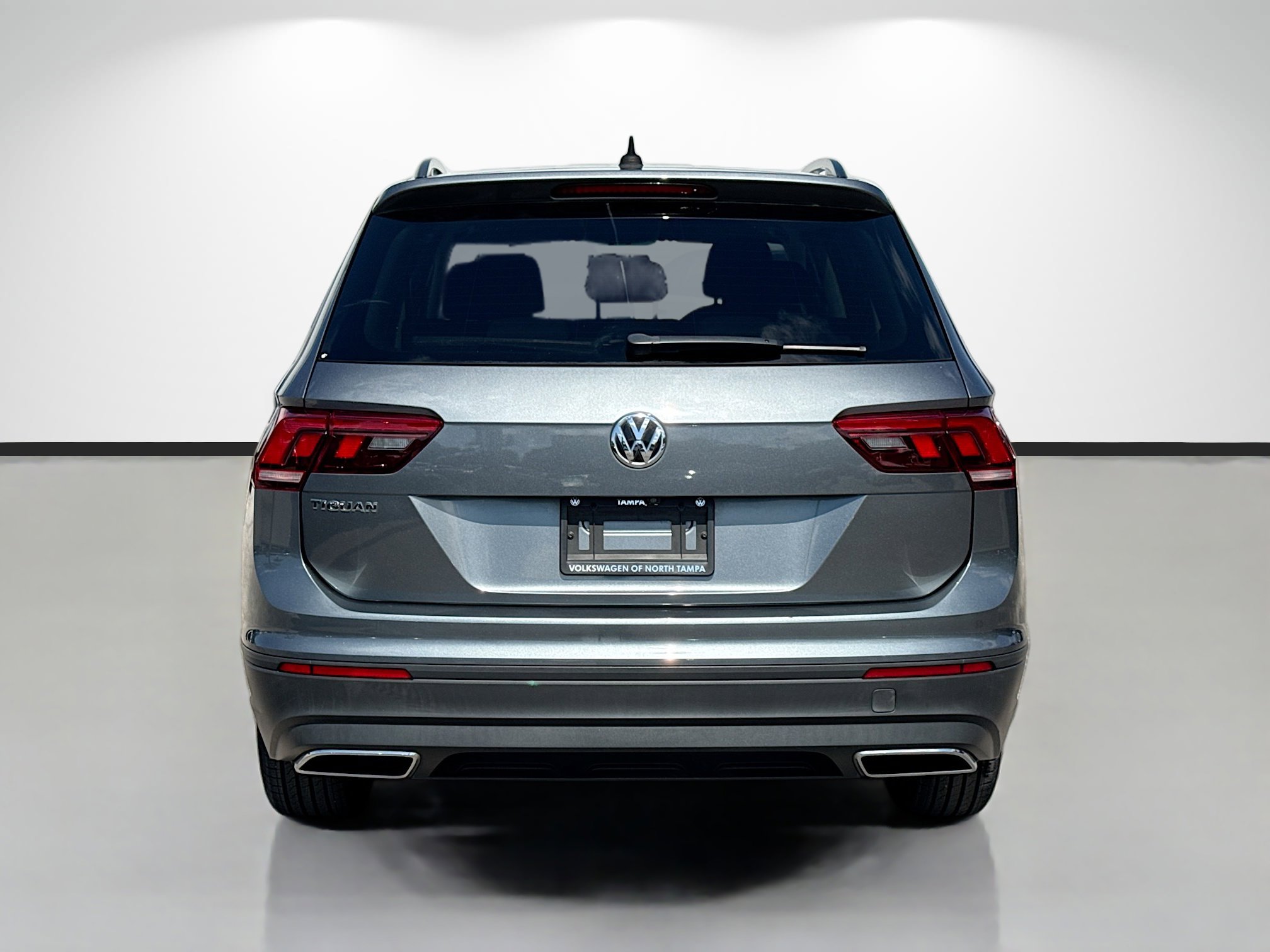 Used 2021 Volkswagen Tiguan S FWD image 4