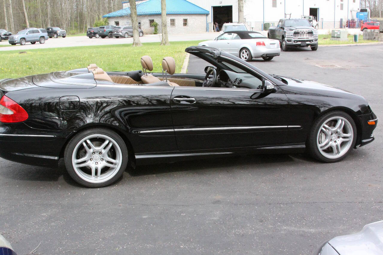 Used 2008 Mercedes-Benz CLK 550 Cabriolet image 8