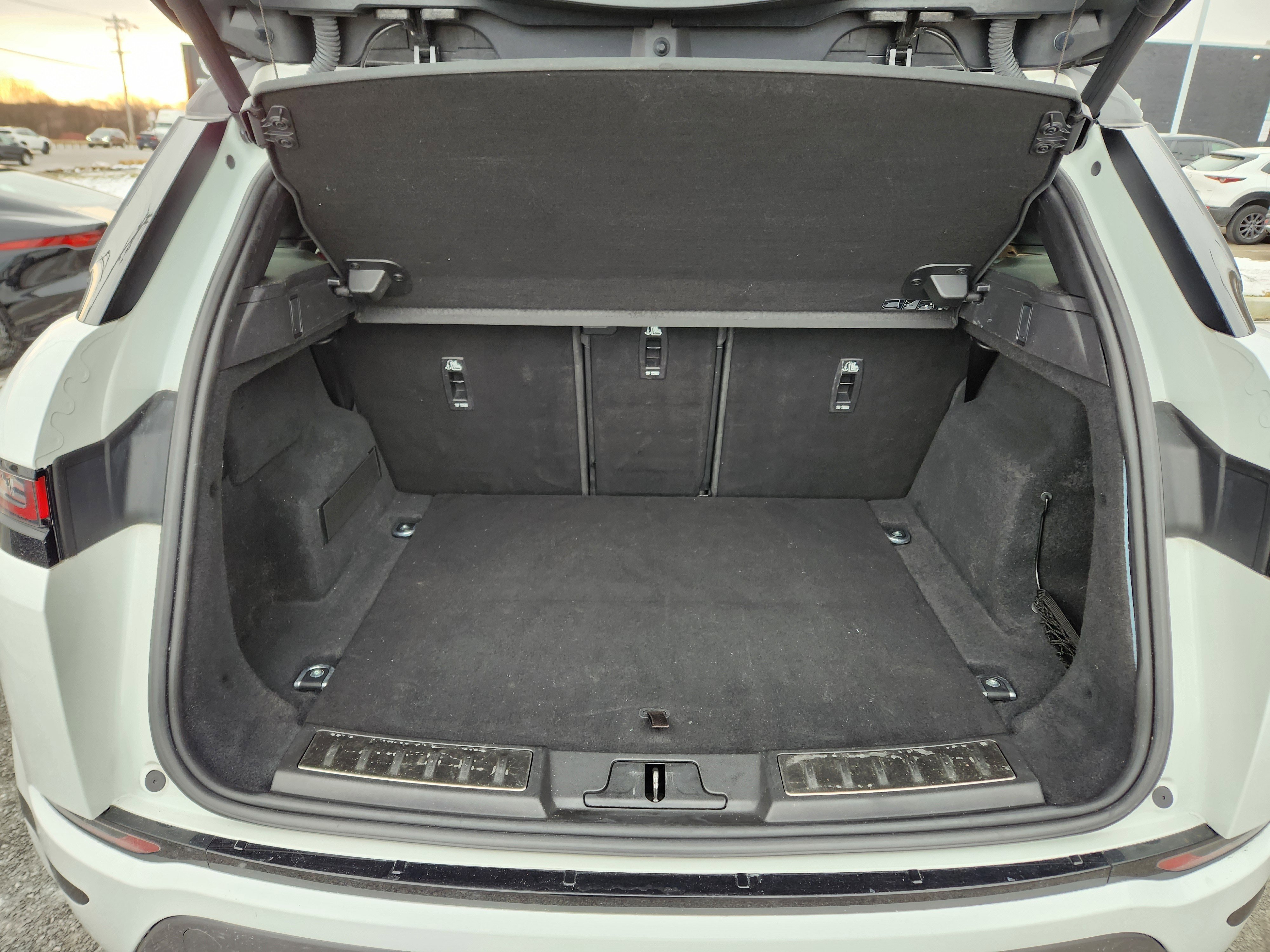 Used 2020 Land Rover Range Rover Evoque R-Dynamic SE image 8