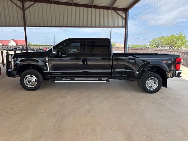 Used 2024 Ford F350 Lariat w/ FX4 Off-Road Package image 4