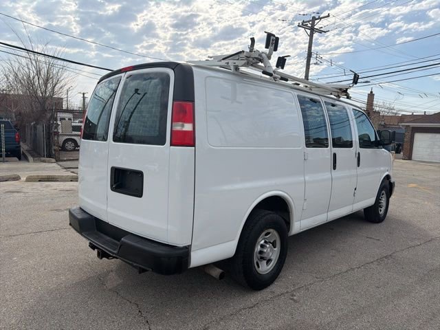 Used 2015 Chevrolet Express 2500 image 4