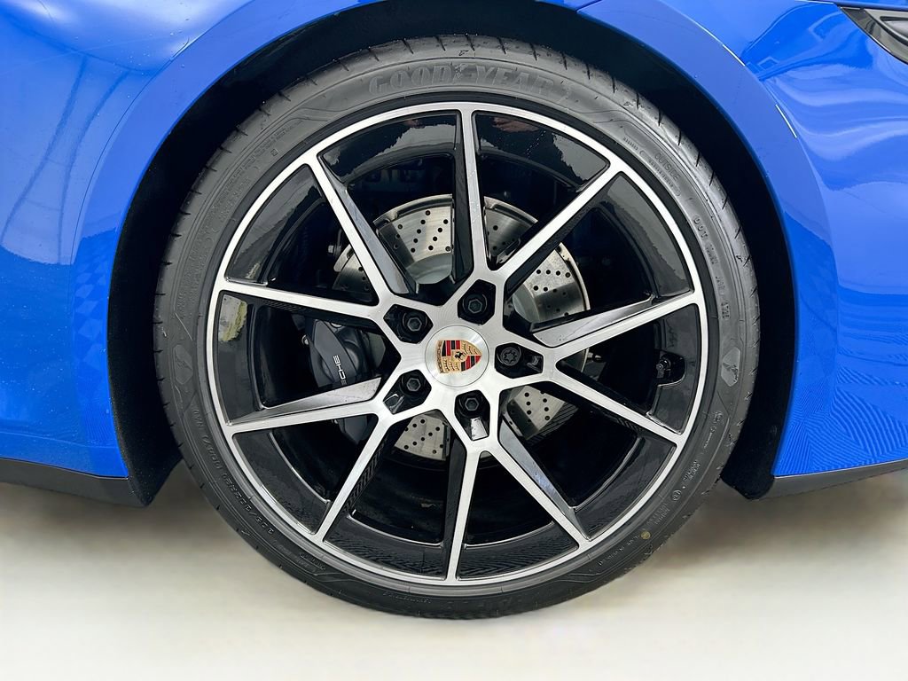 Used 2025 Porsche 911 Carrera T image 28