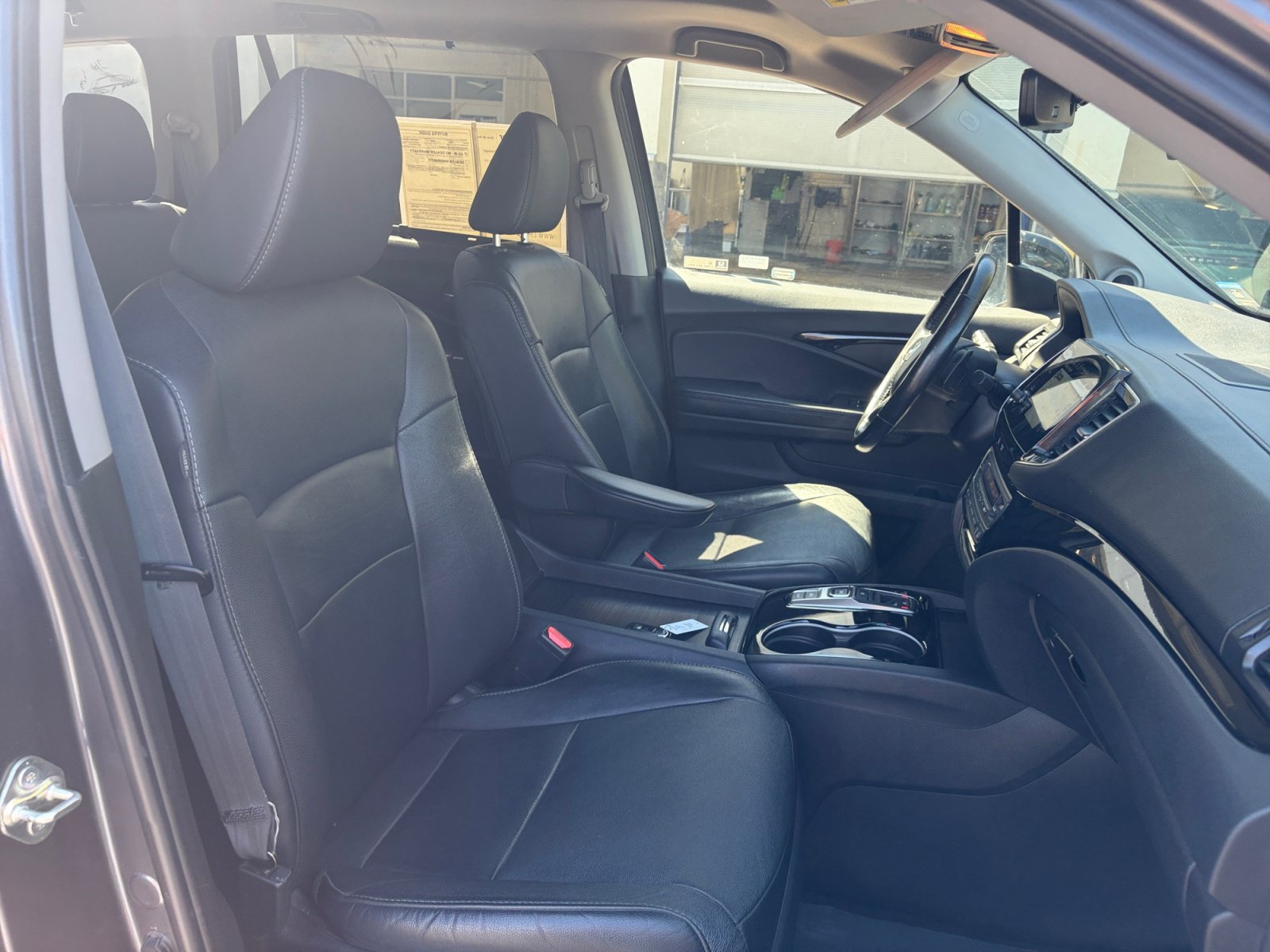 Used 2019 Honda Pilot Touring image 32