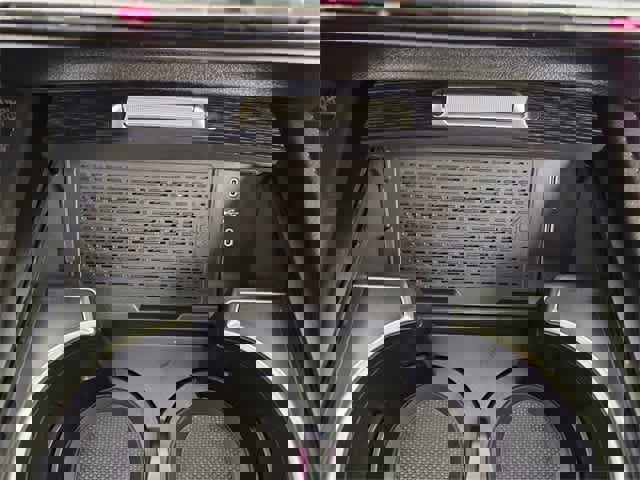 Certified 2025 Mercedes-Benz GLE 450e 4MATIC image 32