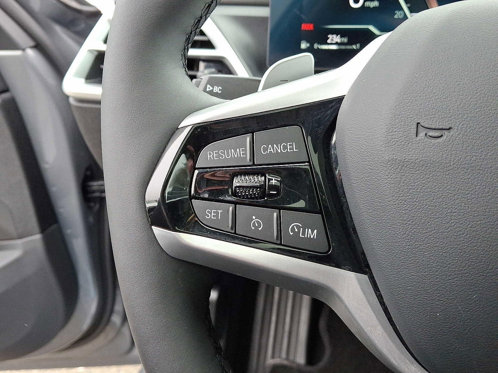 Used 2025 BMW 330i xDrive Sedan w/ Premium Package image 23