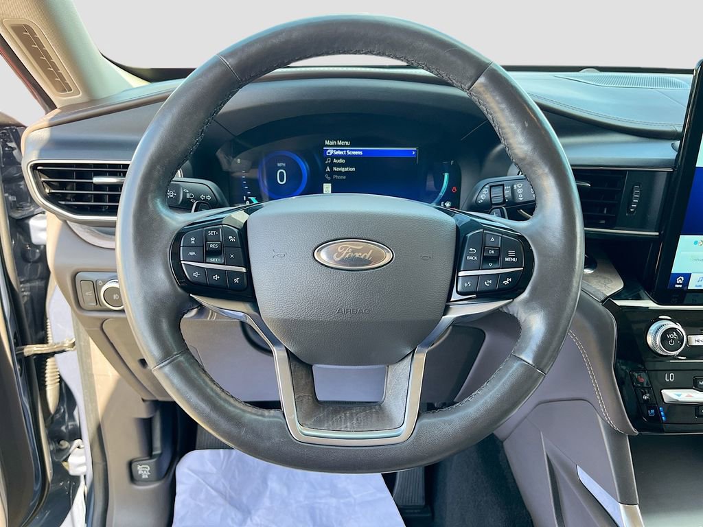 Used 2021 Ford Explorer Platinum w/ Equipment Group 601A image 11