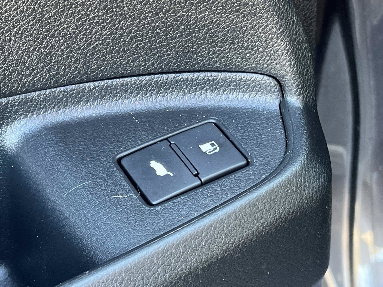Used 2016 Honda Pilot Touring image 33