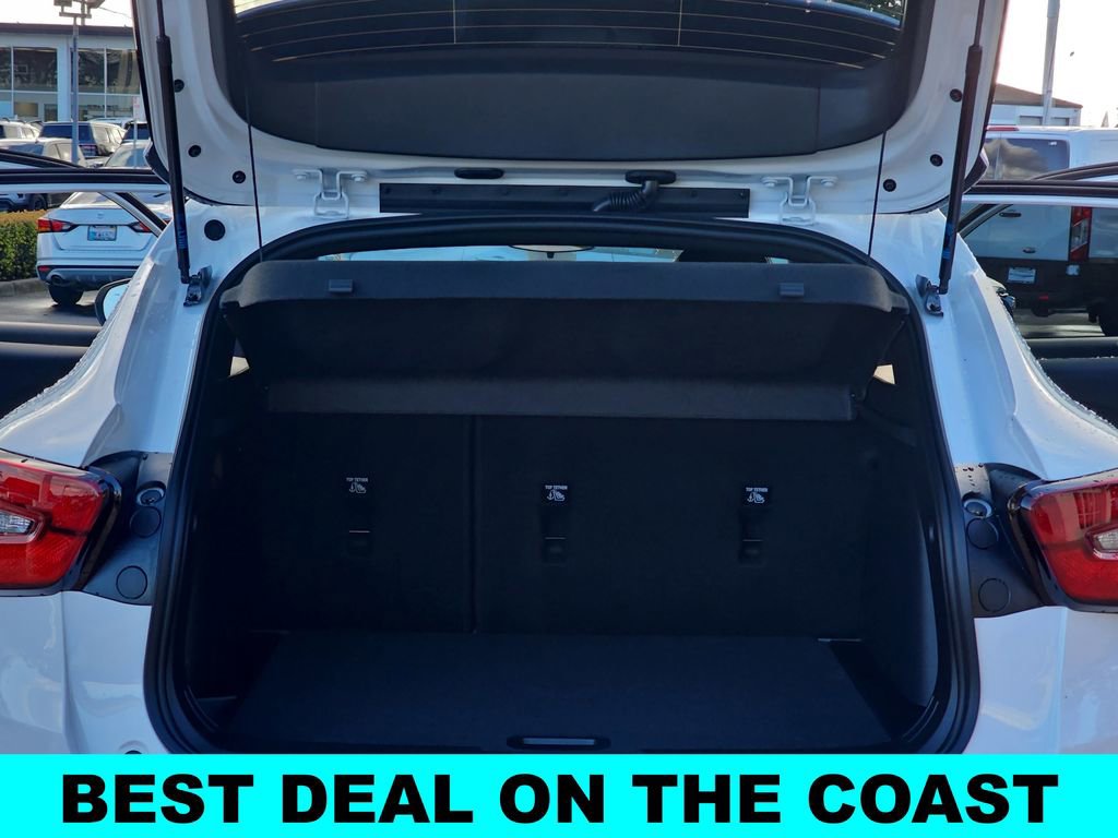 New 2026 Chevrolet Trax RS w/ Driver Confidence Package image 12