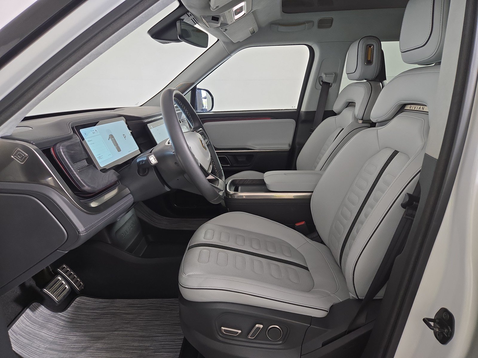 Used 2023 Rivian R1S Launch Edition AWD/4WD image 20