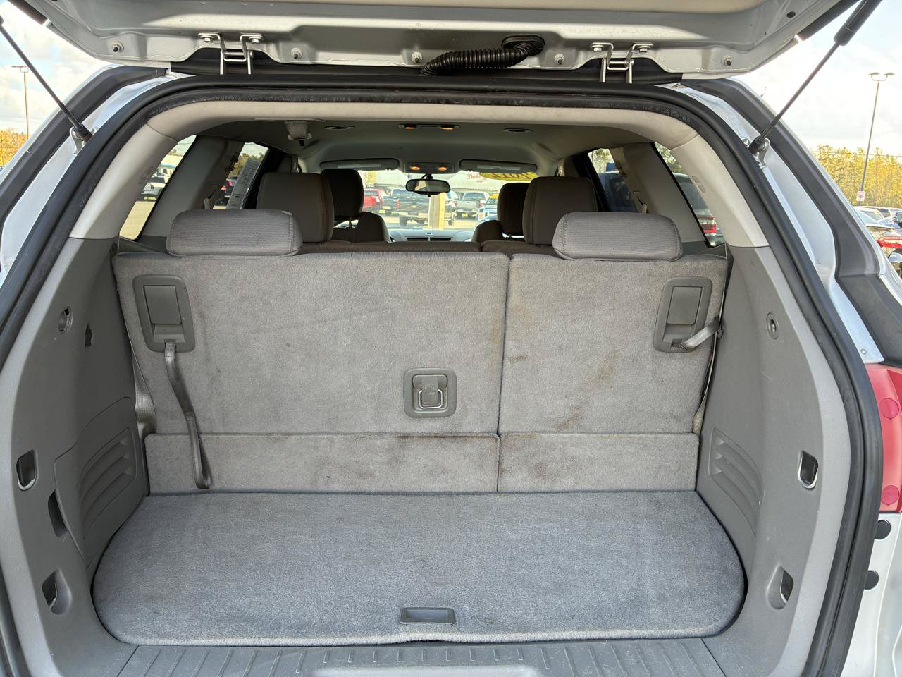 Used 2012 Chevrolet Traverse LS FWD image 23