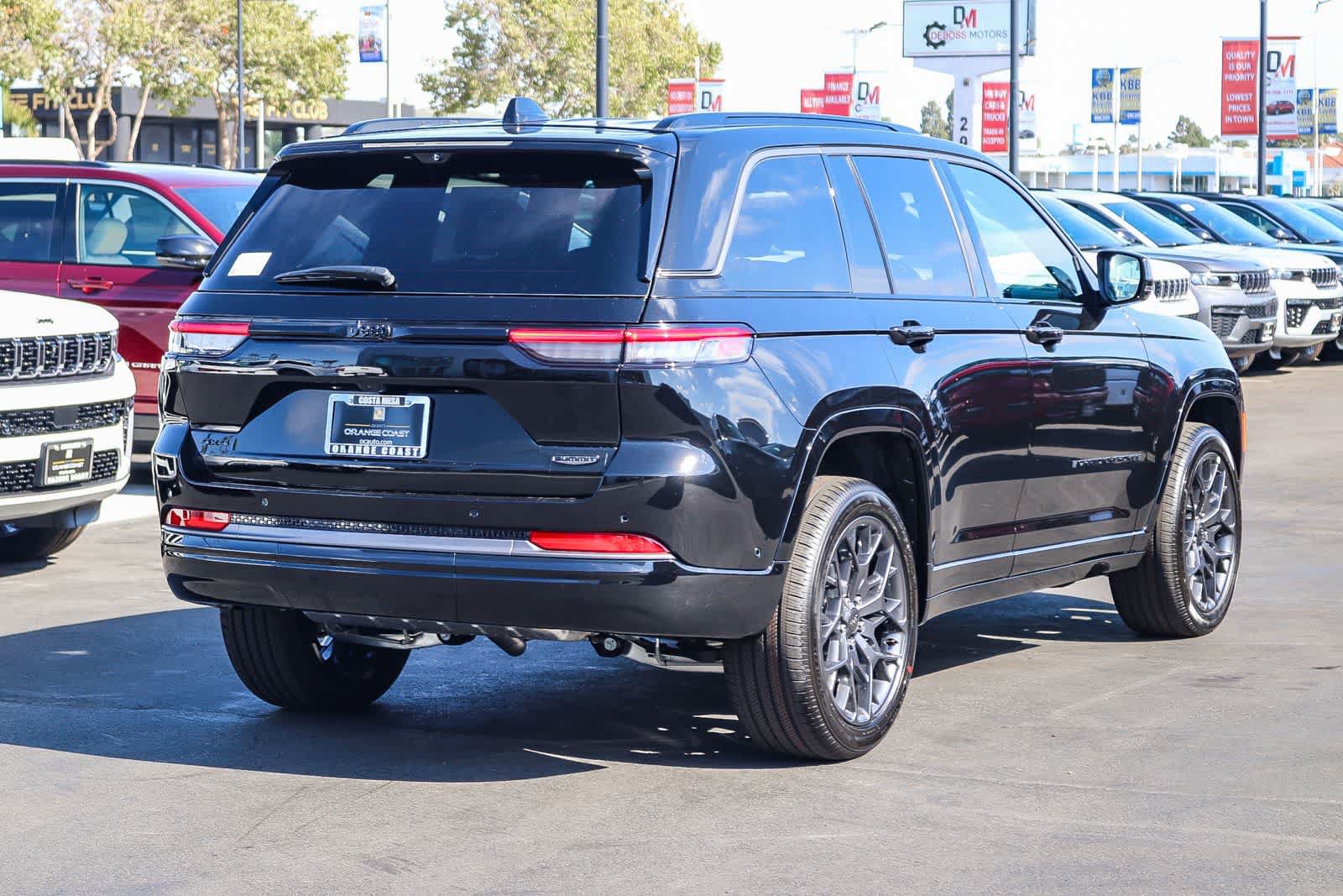 New 2026 Jeep Grand Cherokee Summit AWD/4WD image 4