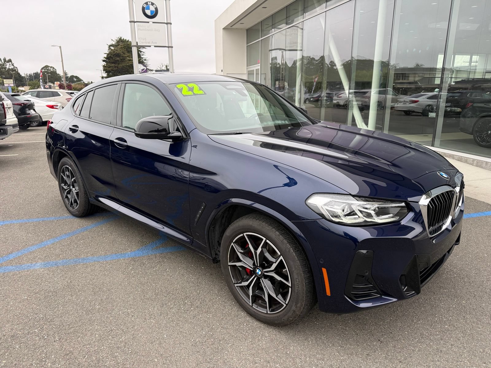 Used 2022 BMW X4 M40i AWD/4WD image 2